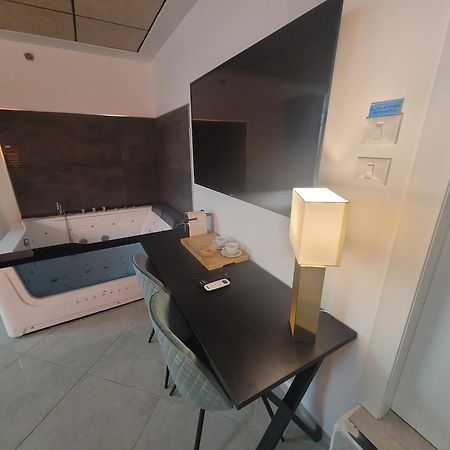 Yalarent Malina Motel In Tiberias Eksteriør billede