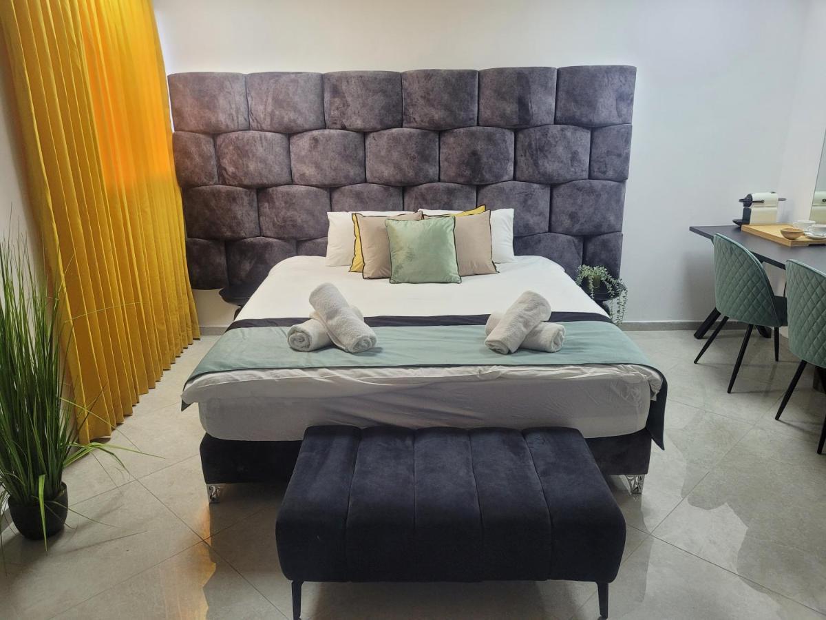 Yalarent Malina Motel In Tiberias Eksteriør billede